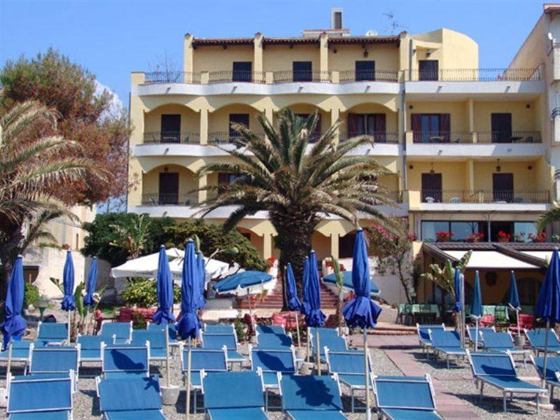 Kalos Hotel Giardini-Naxos Exterior foto